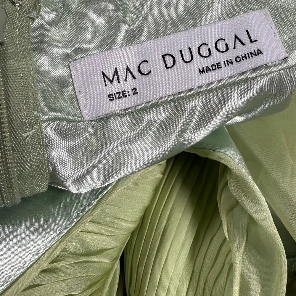 Mac Duggal NWT Sage Green Pleated Cut Out Long Sleeve Lace Up Tiered Gown Size 2 - Picture 4 of 9